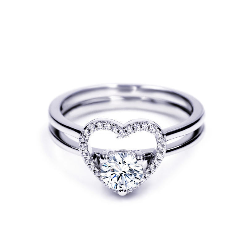 White or Rose Gold Heart-shaped Moissanite Diamond Ring