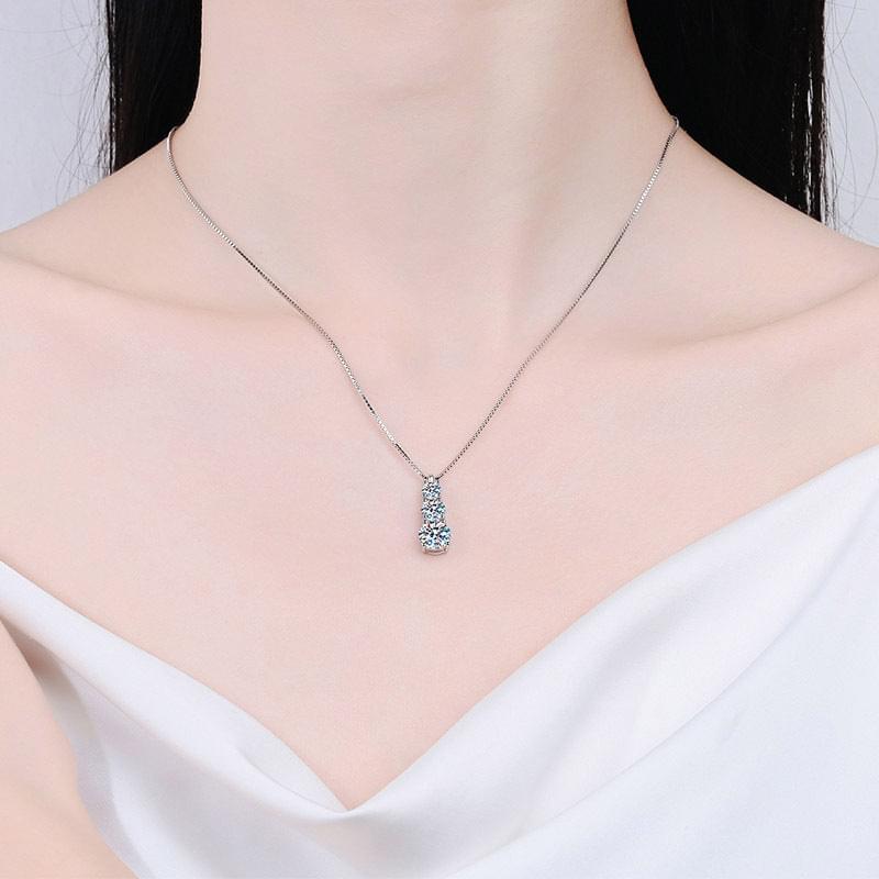 1.8 Carat Elegant 3 Stone Step Up Collarbone Chain 925 Sterling Silver Pendant Necklace