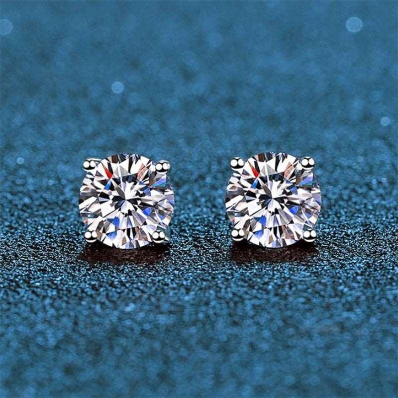 Classic Sterling Silver Four-Claw Drill Moissanite Diamond Stud Earrings