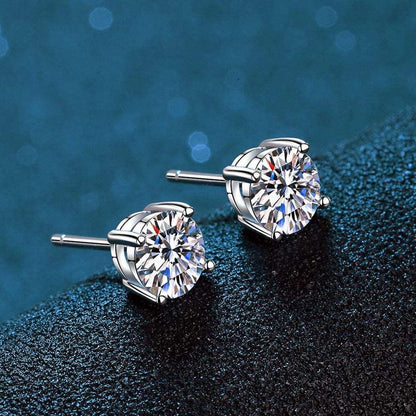 Classic Sterling Silver Four-Claw Drill Moissanite Diamond Stud Earrings